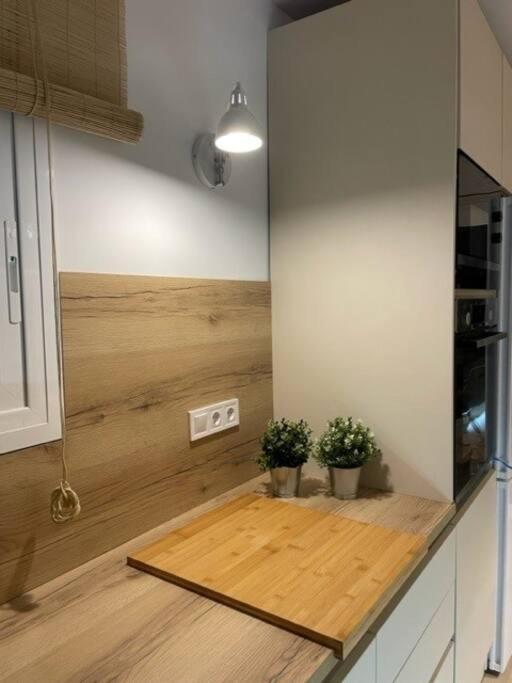 Precioso Apto Miami Playa: Beachfront Retreat with Wi-Fi and Netflix Exterior photo