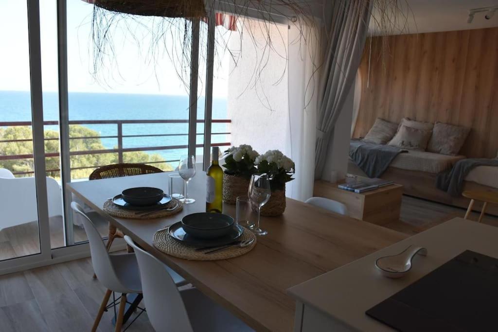 Precioso Apto Miami Playa: Beachfront Retreat with Wi-Fi and Netflix Exterior photo